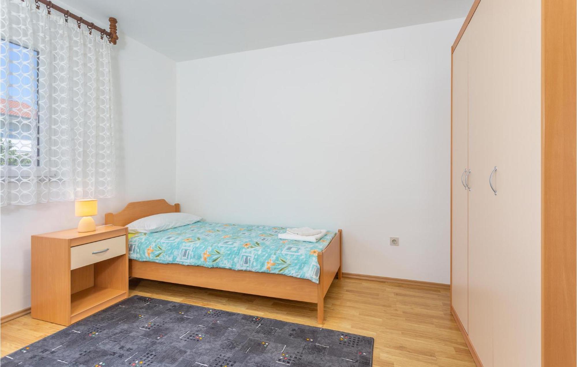 Lovely Apartment In Krk With Kitchen Brzac Zewnętrze zdjęcie